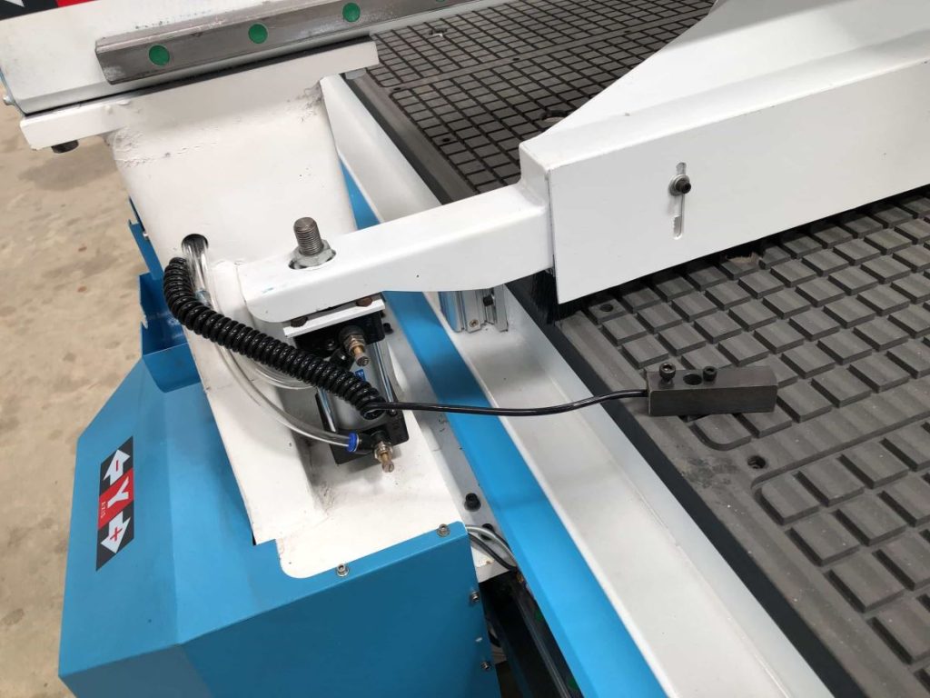 Lơi ích của máy CNC 1325