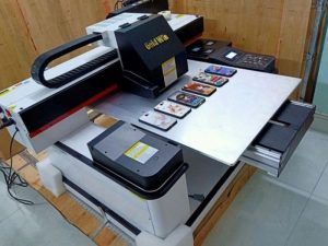 nen-chon-may-in-uv-phang-mini-loai-nao (1)