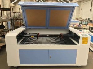 thu-mua-may-cat-laser-cu (1)